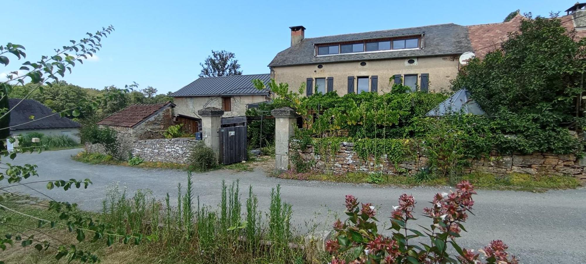 Chez Walter Et Camille Bed & Breakfast Saint-Cernin-de-Larche Exterior photo